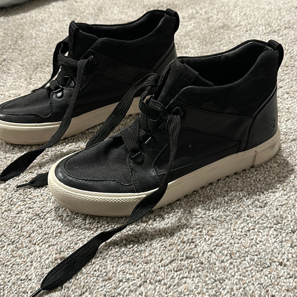 FRYE Sz 8 Black Gia Lug Trail Sneakers; Excellent condition